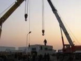 閔行區(qū)專(zhuān)業(yè)設(shè)備租賃與搬運(yùn)服務(wù) 叉車(chē)、吊車(chē)助力高效工業(yè)搬遷